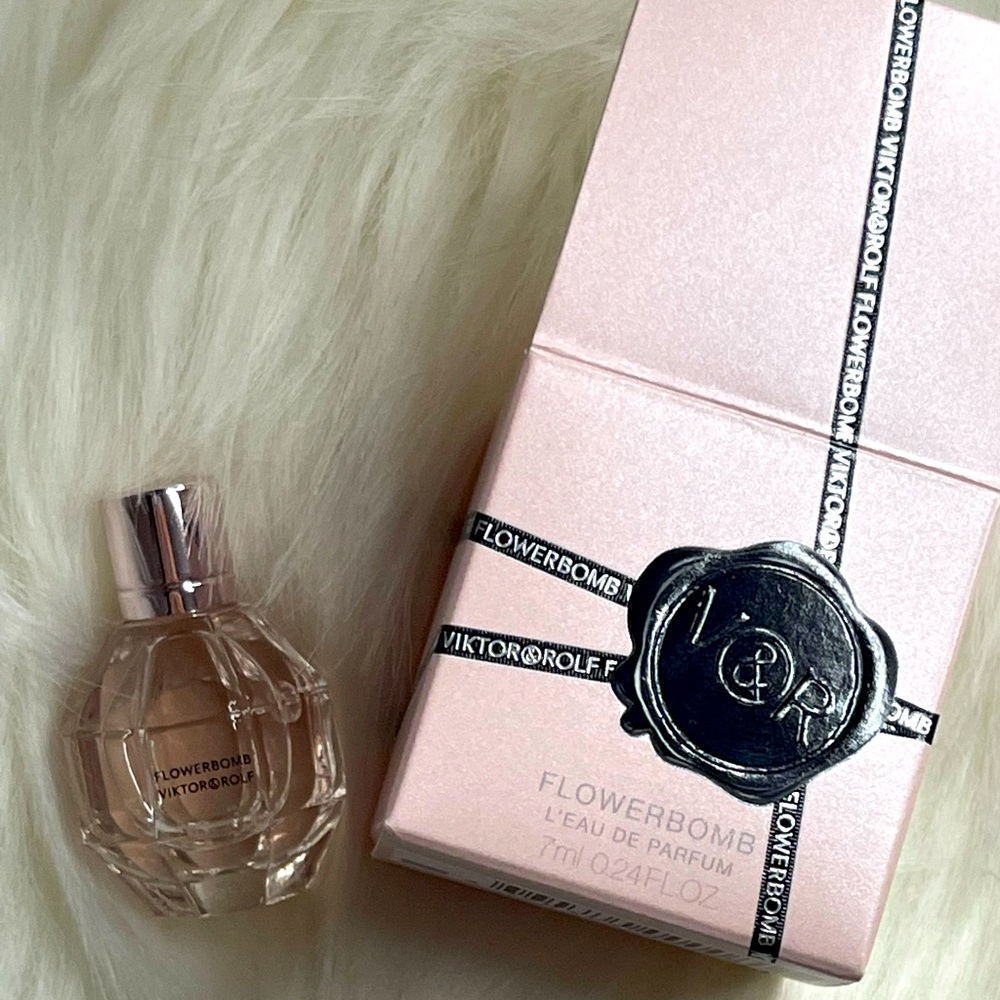Viktor and Rolf Flowerbomb Mini 7ml, 0.24 FL oz.